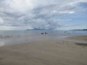 Tahiti, Westküste, weißer Sandstrand zwischen Punaauia und Paea, 2.4.16